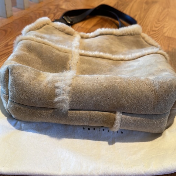 UGG Australia Sheepskin Suede and Shearling Hobo Bag w/pouch - Picture 13 of 15